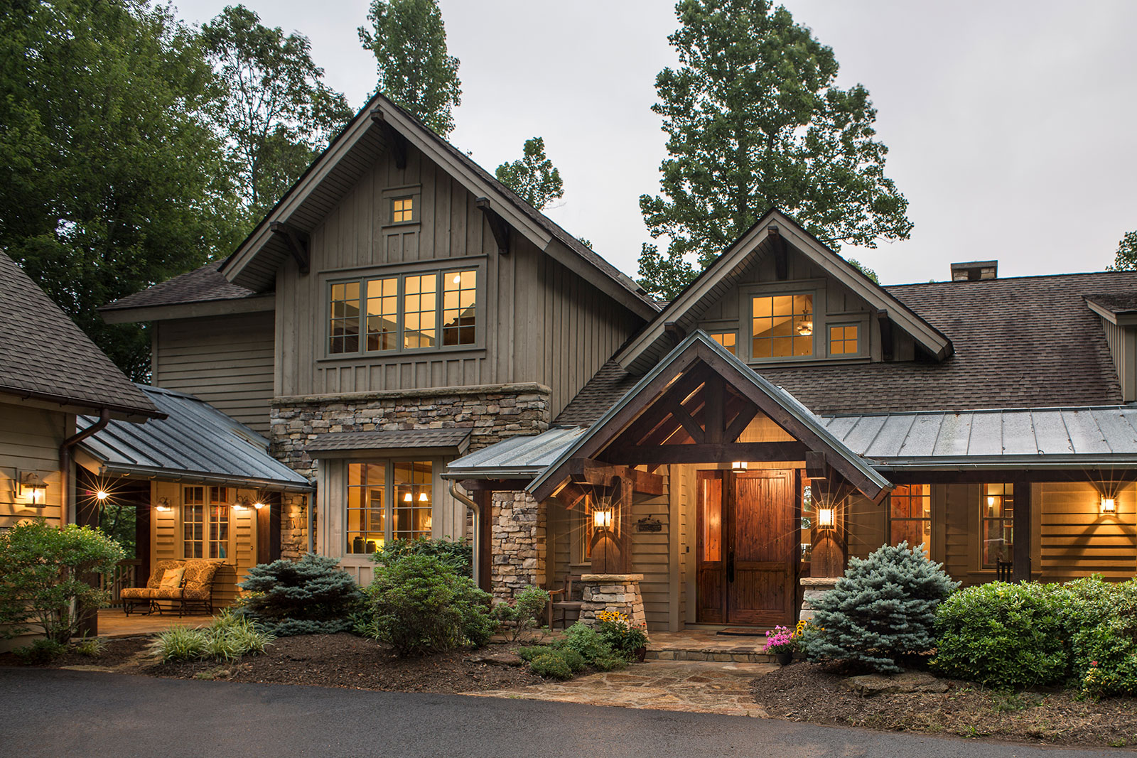Contemporary Rustic Lodge House