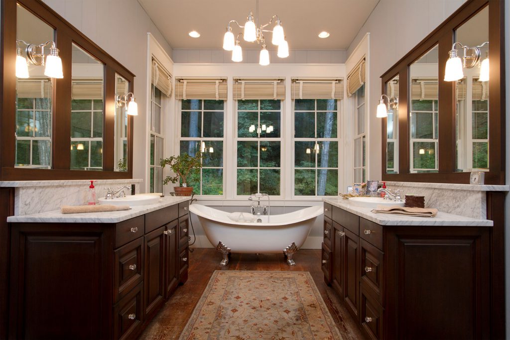 Mountain Cottage bathroom