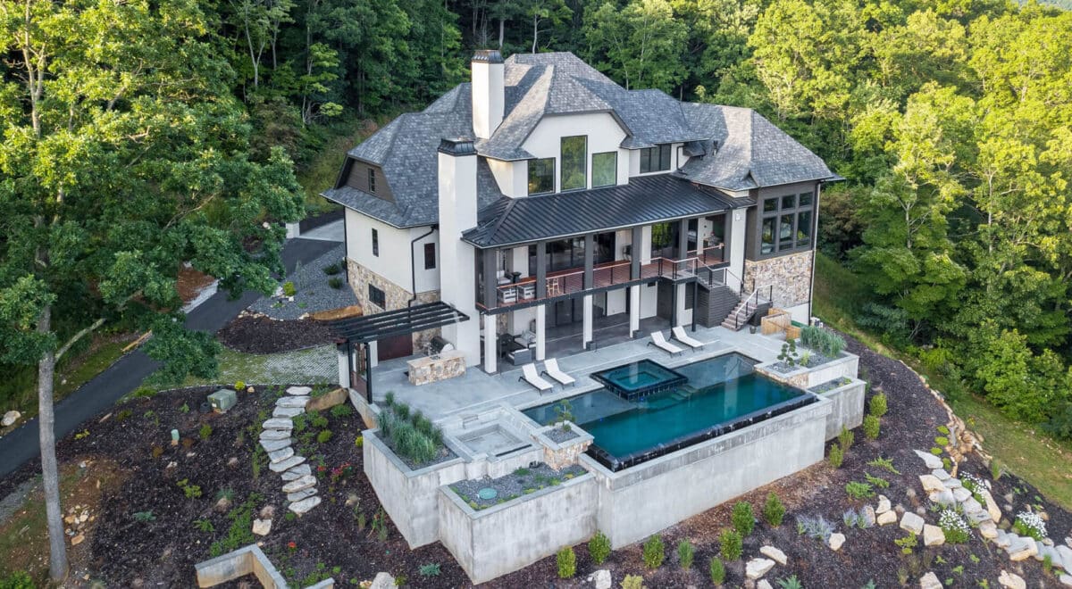 3 Common Mistakes to Avoid When Building a Custom Home