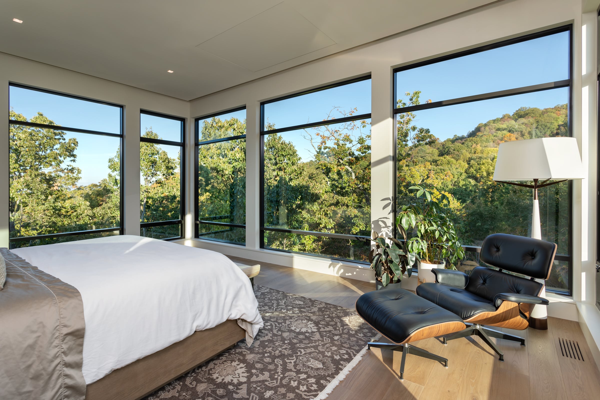 panoramic bedroom views
